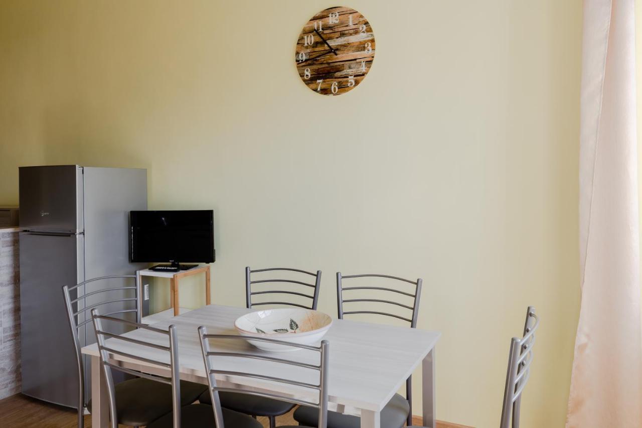 Le Rondini Apartment, 5 Persone, 2 Balconi, Policlinico Tor Vergata E Casilino Rom Exterior foto