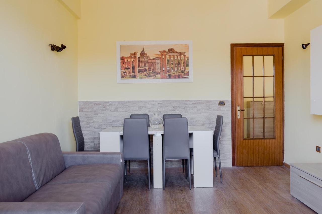 Le Rondini Apartment, 5 Persone, 2 Balconi, Policlinico Tor Vergata E Casilino Rom Exterior foto